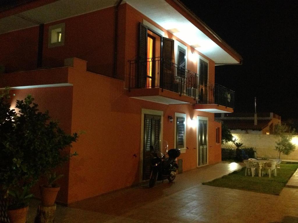 Villa Marco Polo Fanusa Exteriör bild